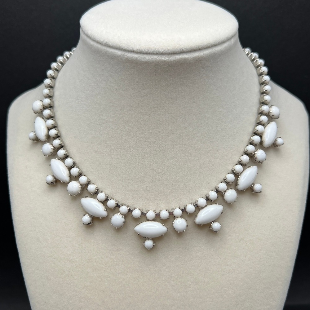Vintage Milk Glass Necklace Silver Tone White Choker MCM Retro Dainty Wedding
